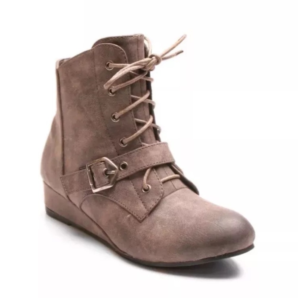 Too scope by 2 lips too wedge boot 8 brown combat